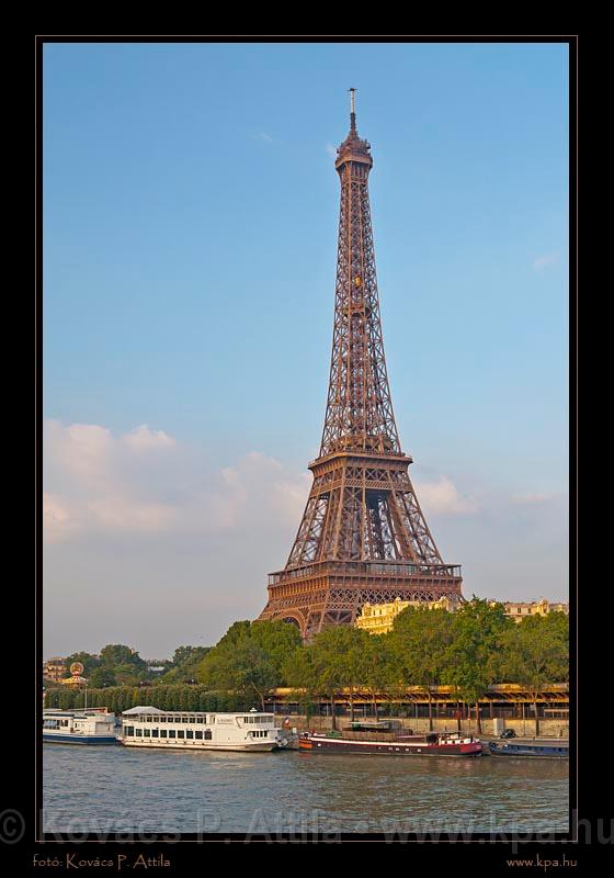 Eiffel Tower 006.jpg